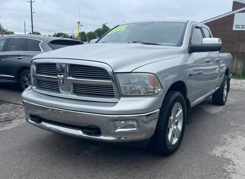 2012 DODGE Ram