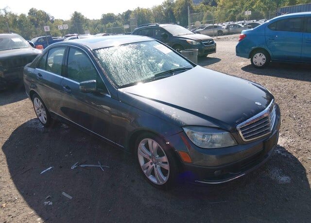 2011 MERCEDES-BENZ C-Class