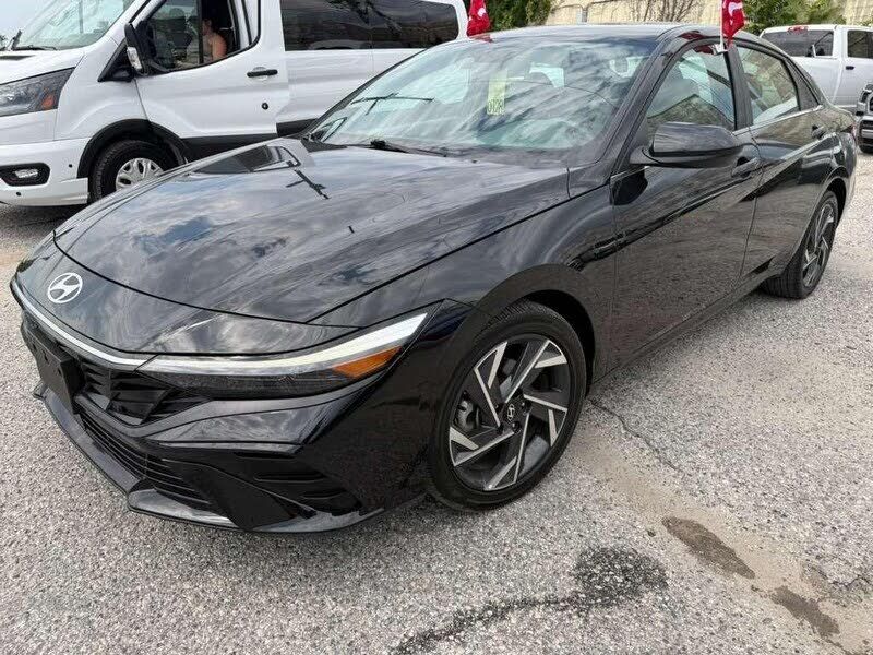 2025 HYUNDAI Elantra