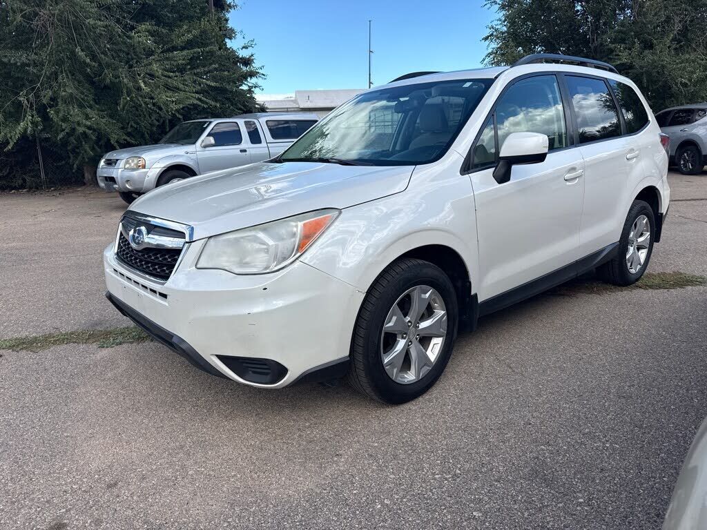 2015 SUBARU Forester