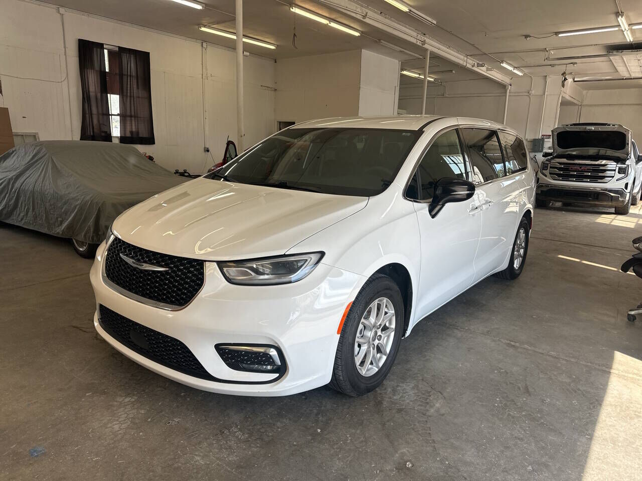 2024 CHRYSLER Pacifica