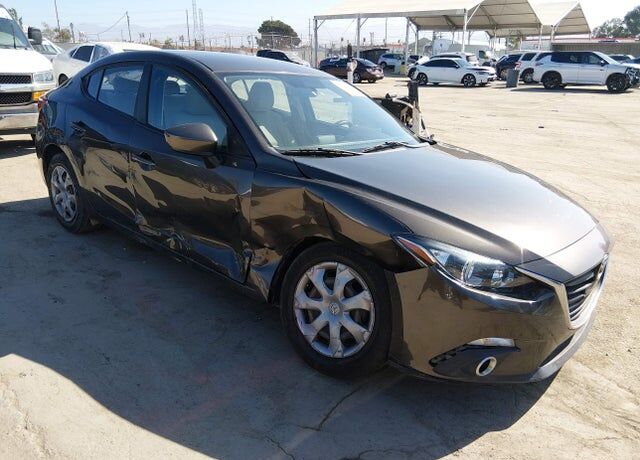2014 MAZDA Mazda3