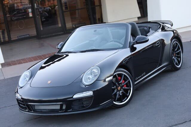2011 PORSCHE 911