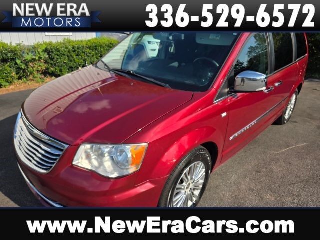 2014 CHRYSLER Town and Country