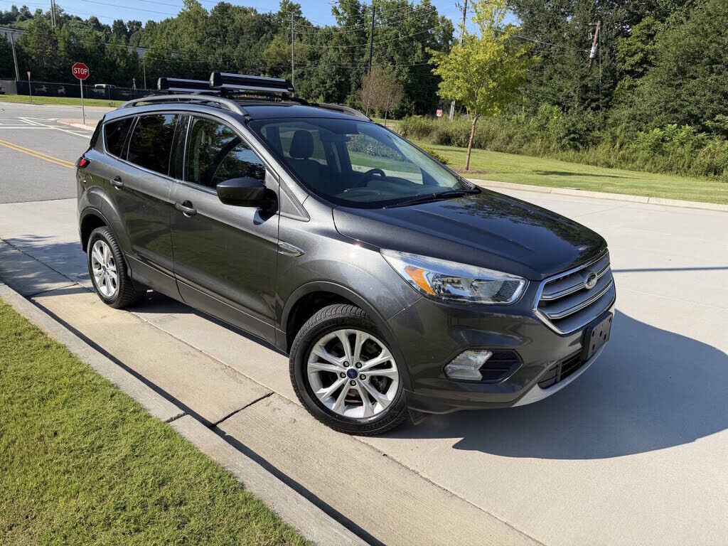 2018 FORD Escape