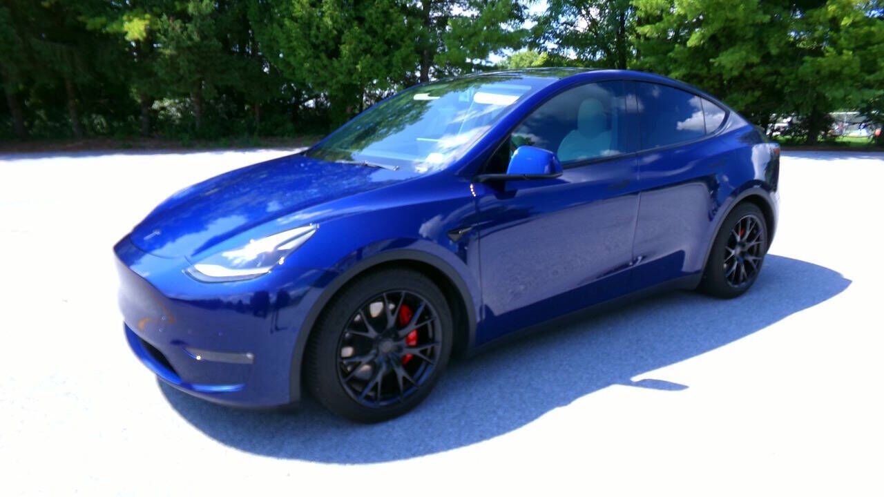 2021 TESLA Model Y