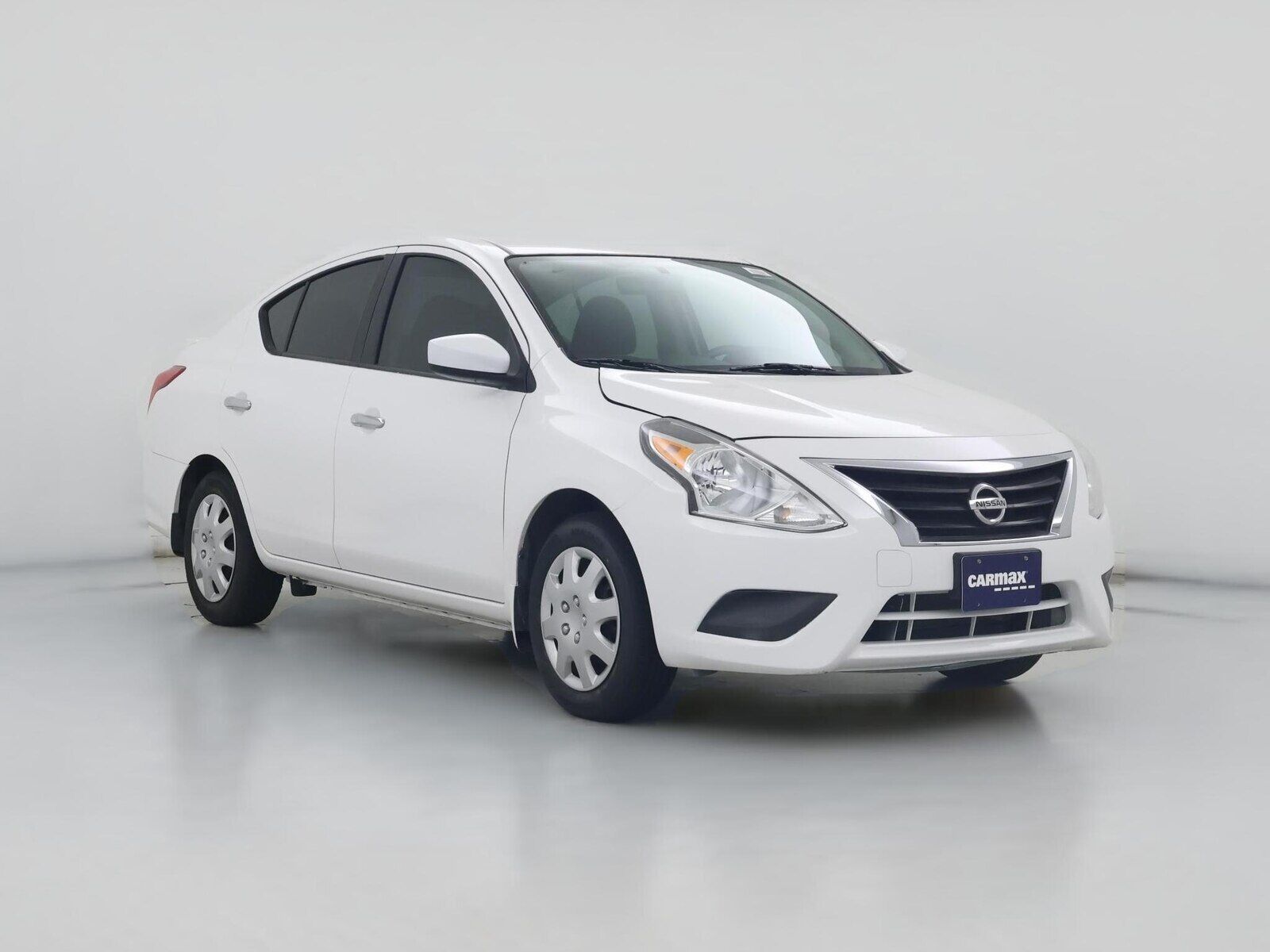 2019 NISSAN Versa