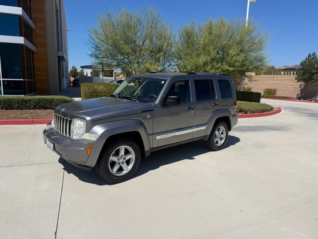2012 JEEP Liberty