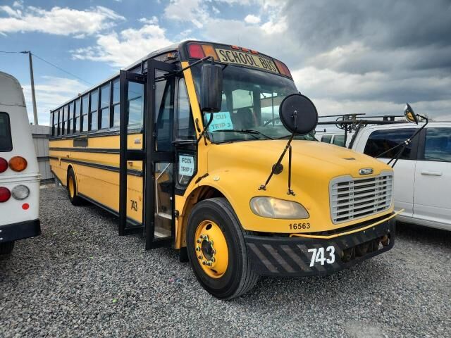 2009 FREIGHTLINER B2 Bus Chassis