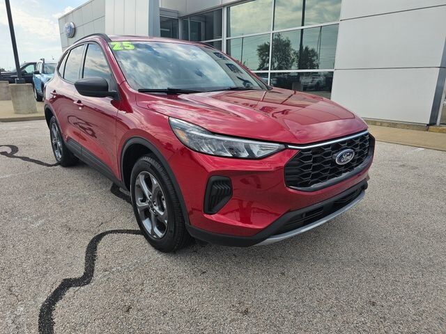 2025 FORD Escape