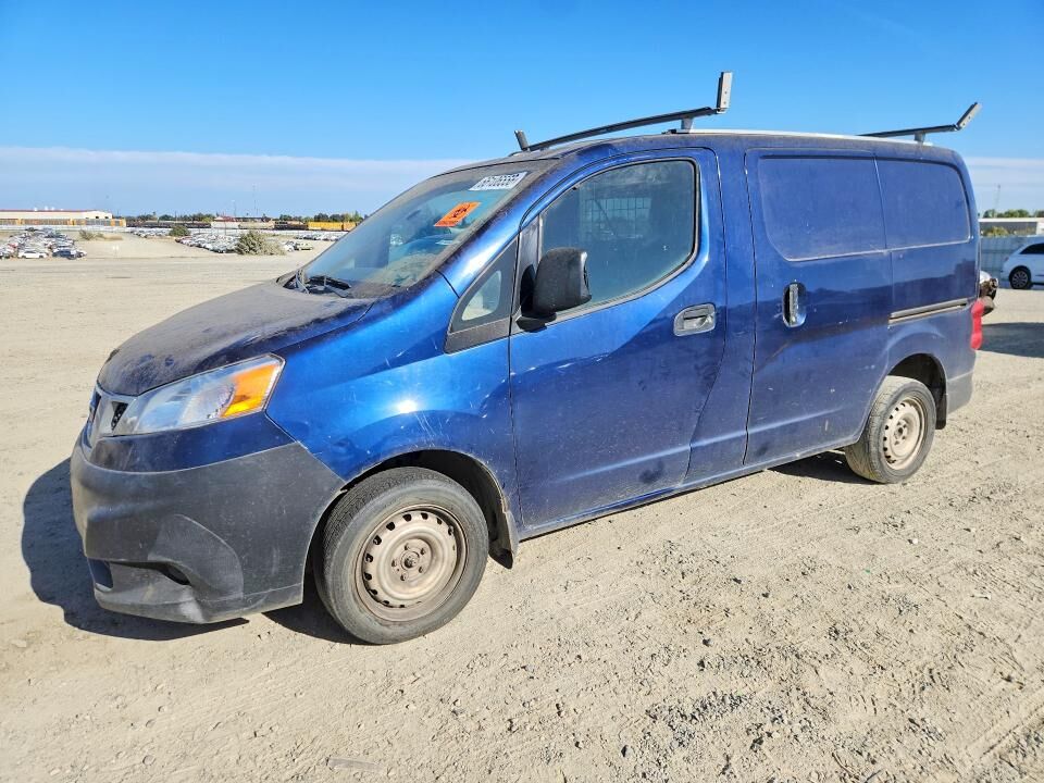 2014 NISSAN NV200