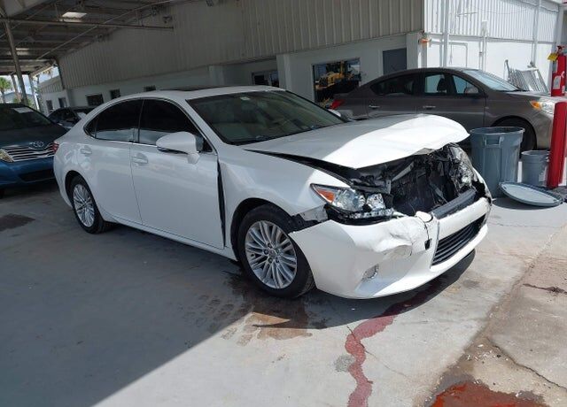 2013 LEXUS ES
