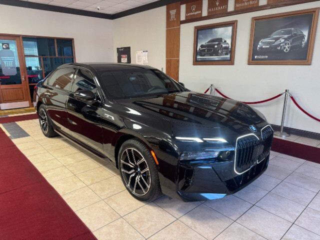 2025 BMW i7