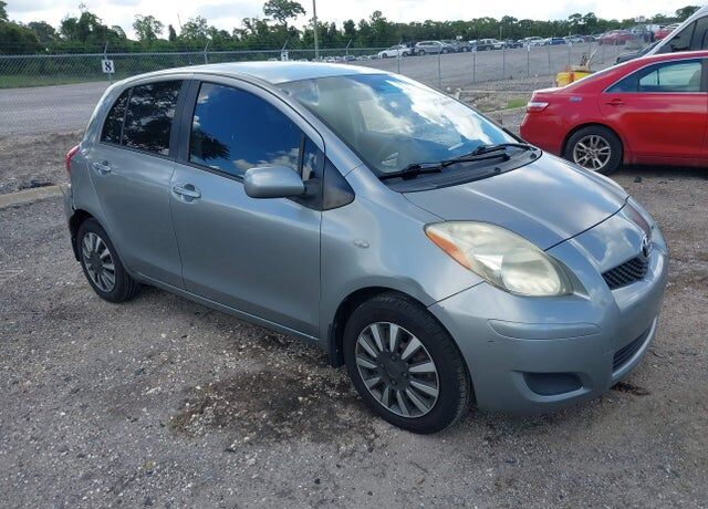 2010 TOYOTA Yaris