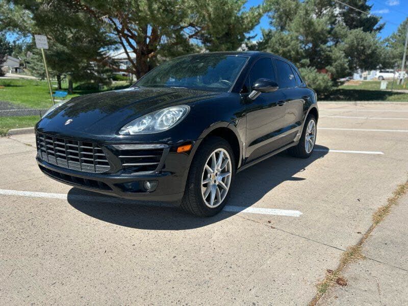 2015 PORSCHE Macan
