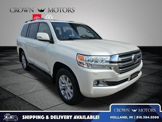 2017 TOYOTA Land Cruiser
