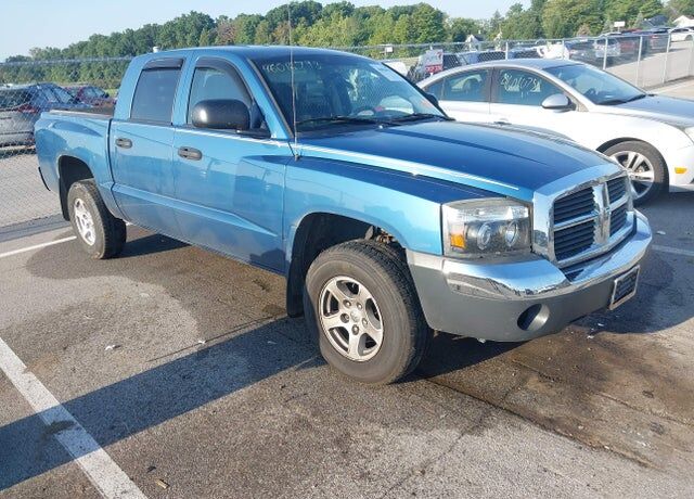 2005 DODGE Dakota