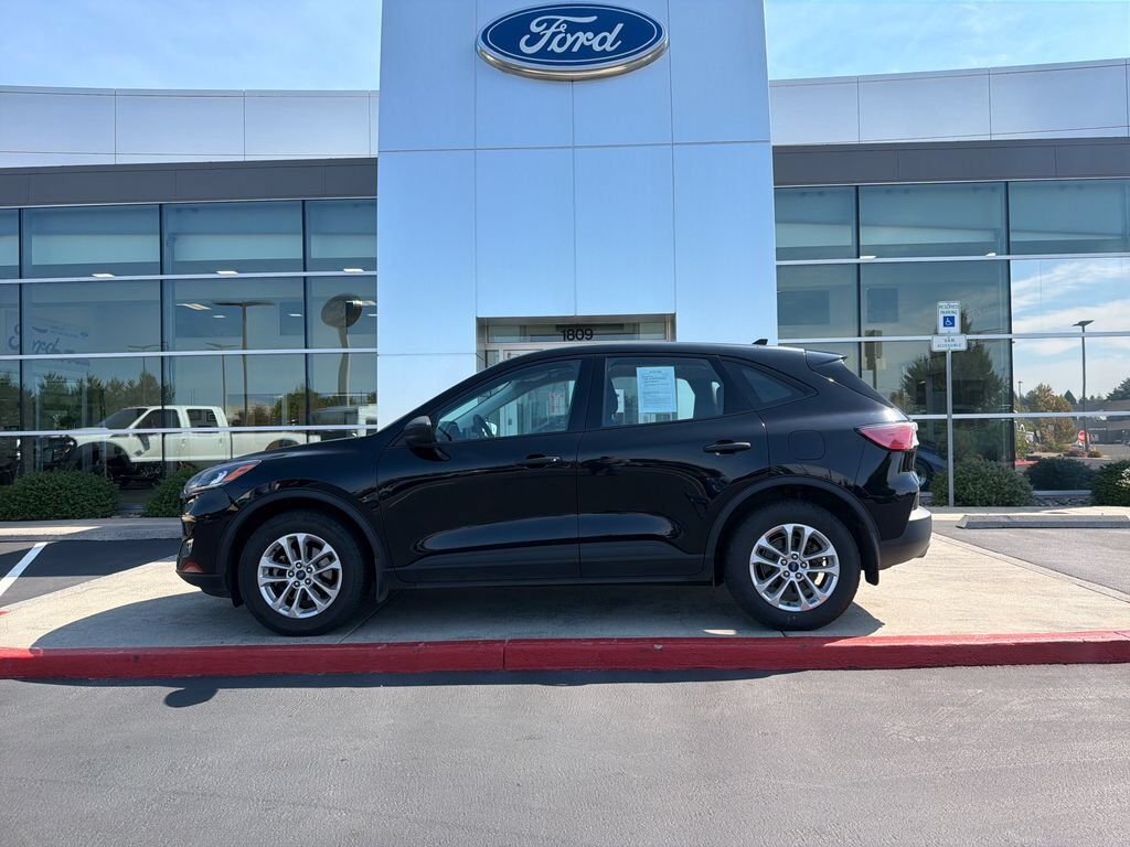 2021 FORD Escape