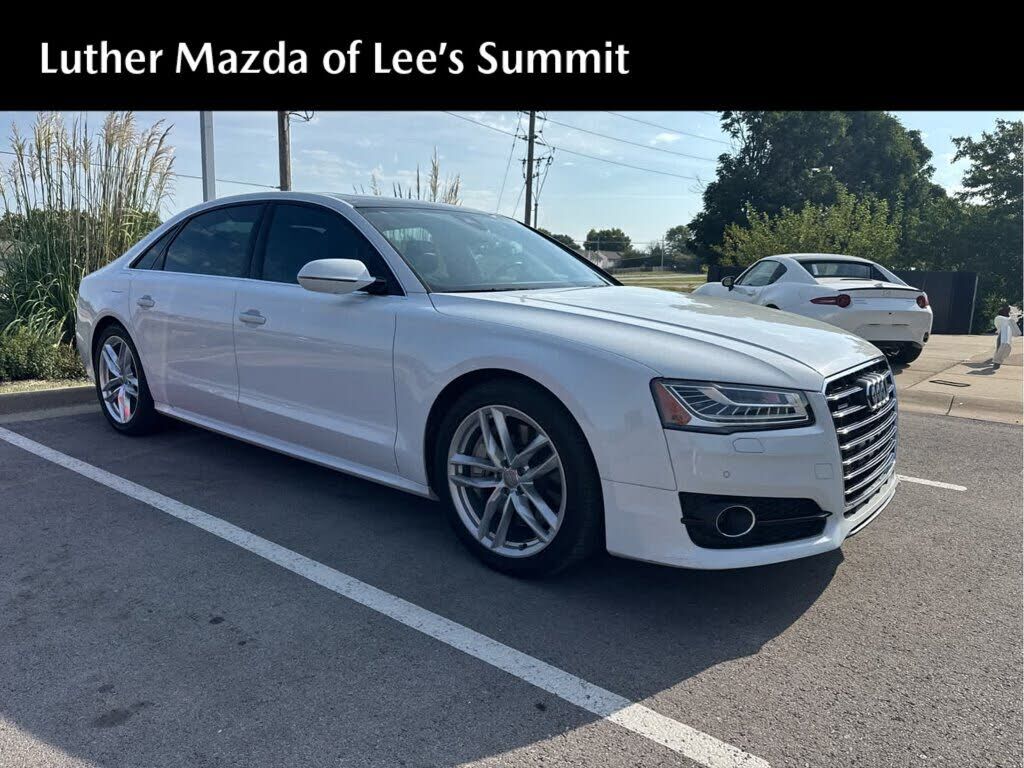 2017 AUDI A8