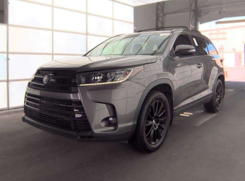 2019 TOYOTA Highlander