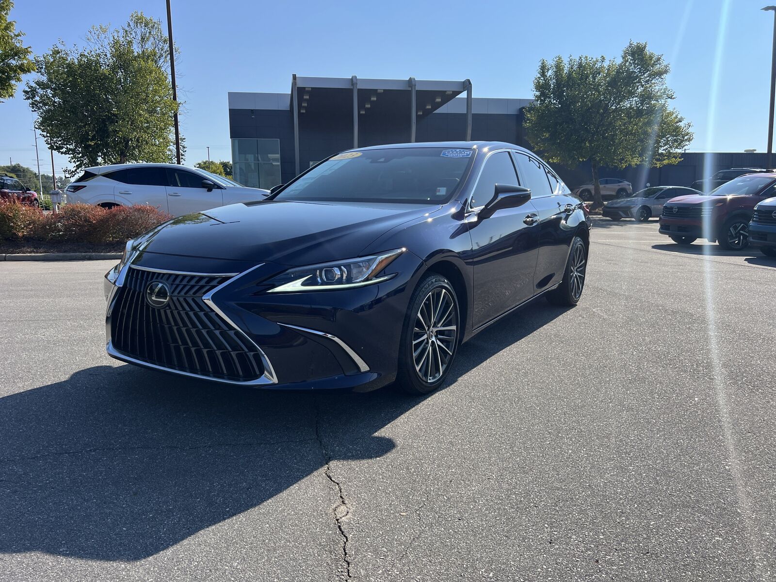 2023 LEXUS ES