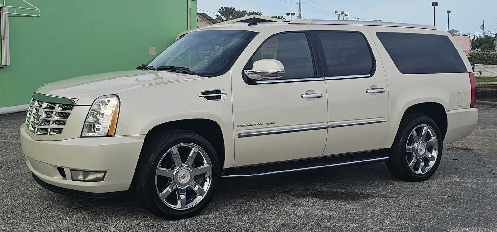 2013 CADILLAC Escalade