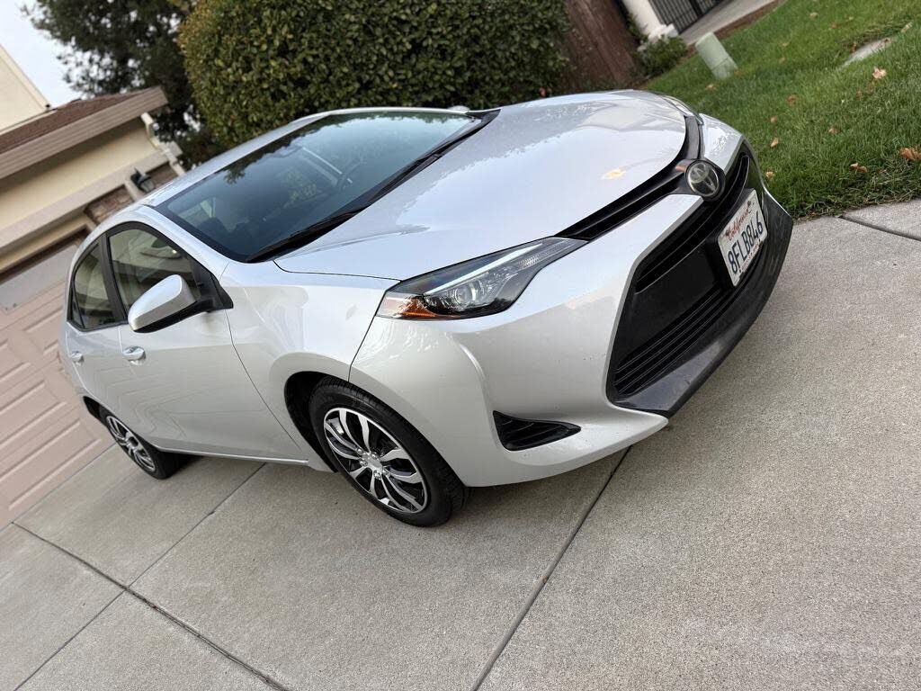 2019 TOYOTA Corolla