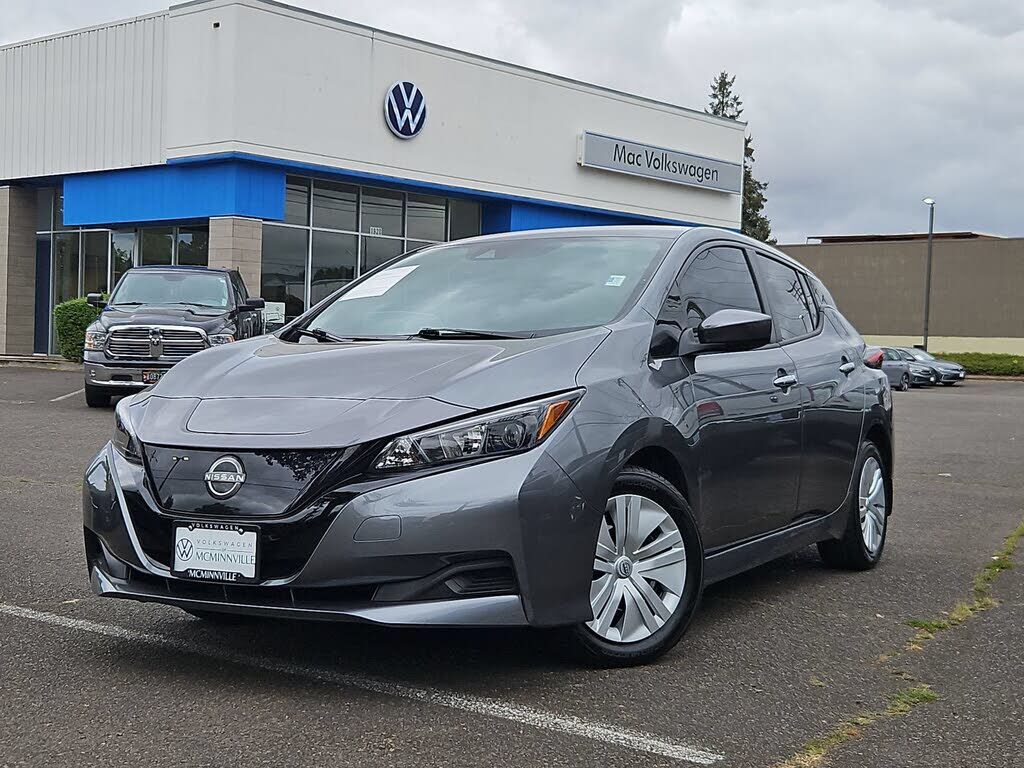 2025 NISSAN Leaf