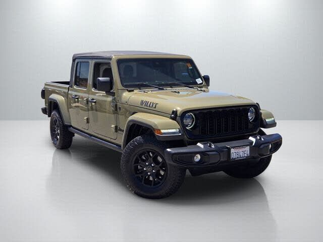 2025 JEEP Gladiator