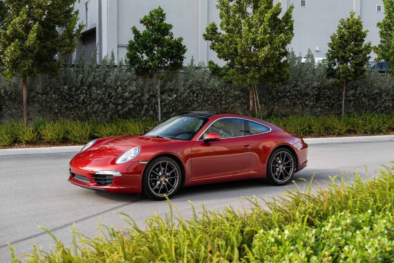 2013 PORSCHE 911