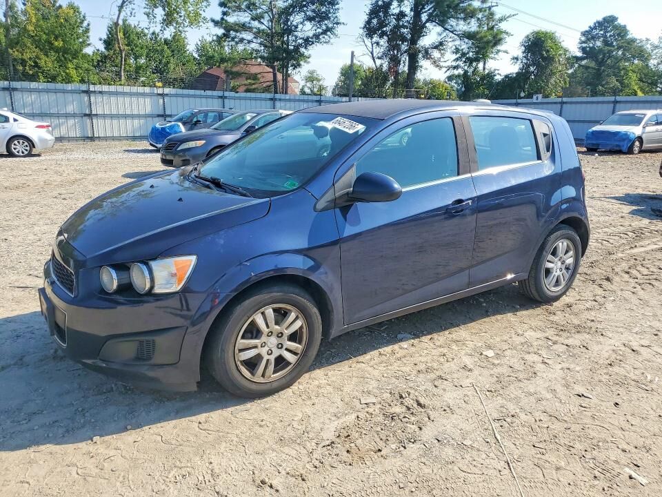 2016 CHEVROLET Sonic
