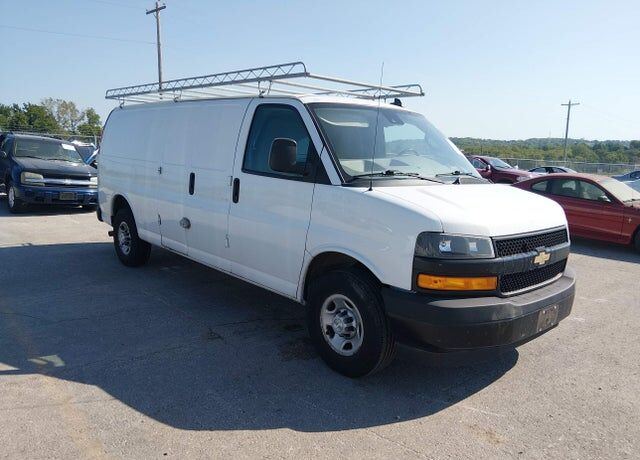 2021 CHEVROLET Express