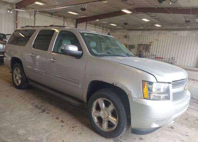 2010 CHEVROLET Suburban
