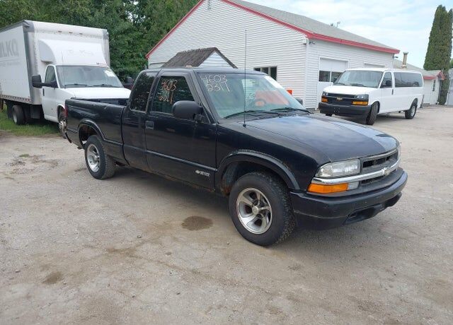 2001 CHEVROLET S-10 Pickup