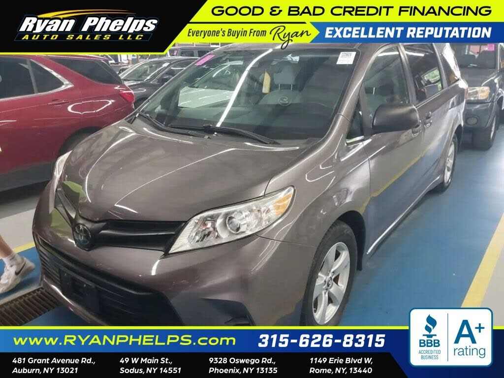 2019 TOYOTA Sienna