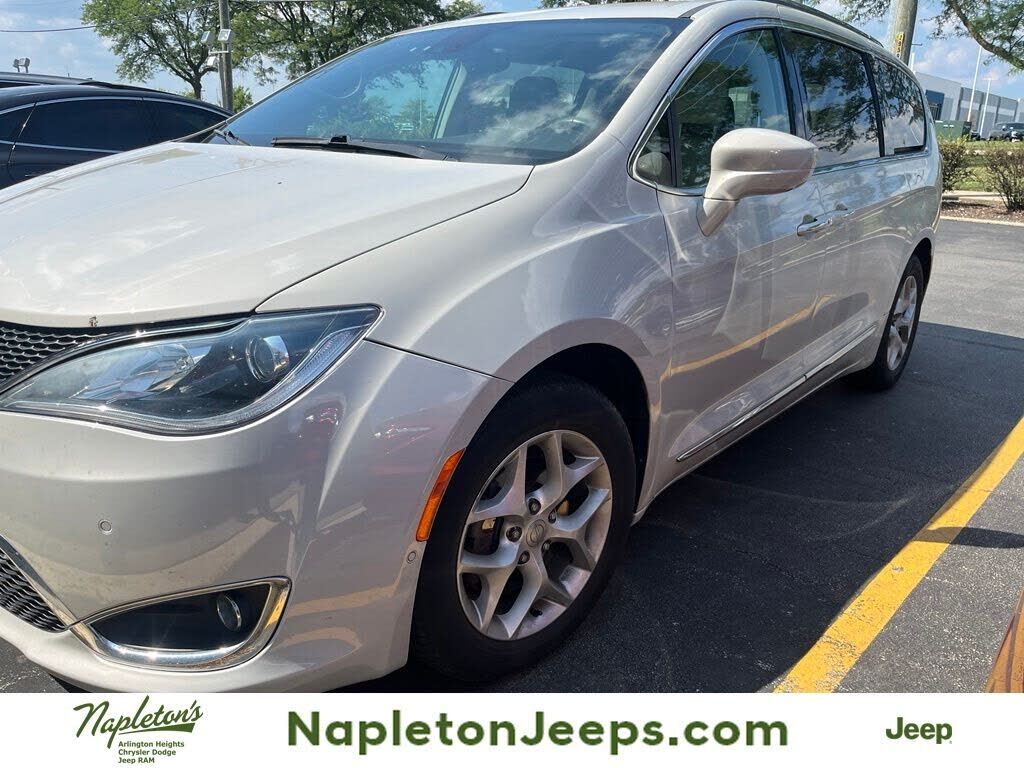 2019 CHRYSLER Pacifica