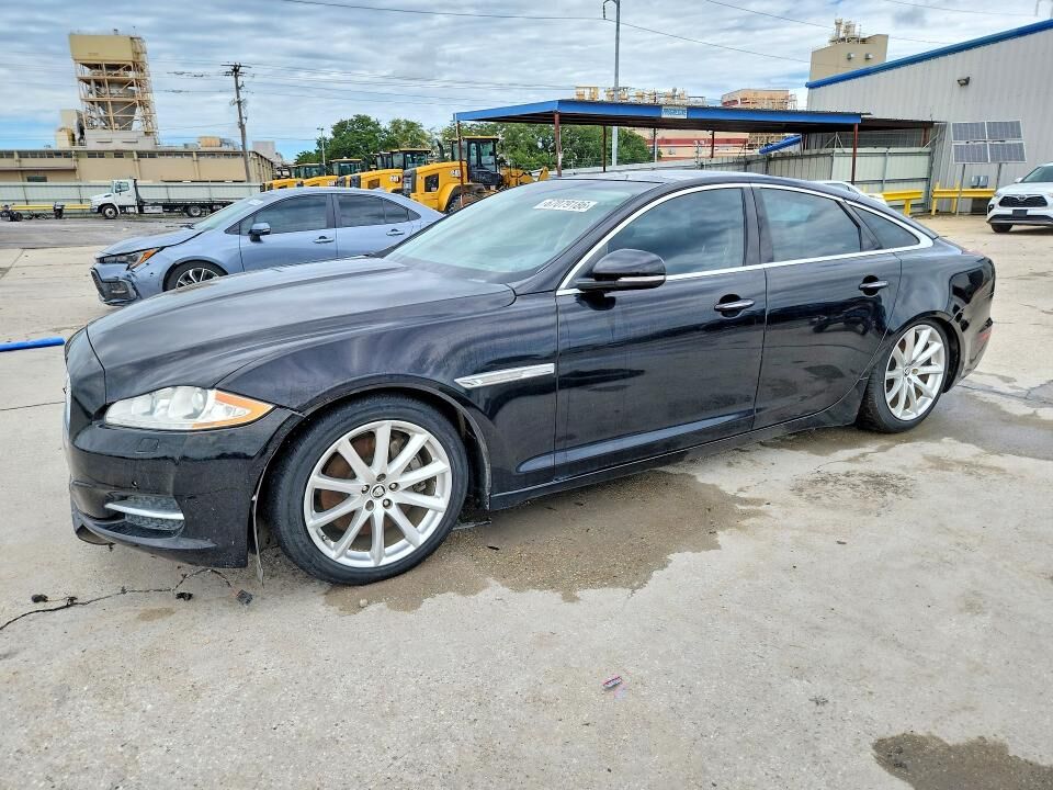 2013 JAGUAR XJ