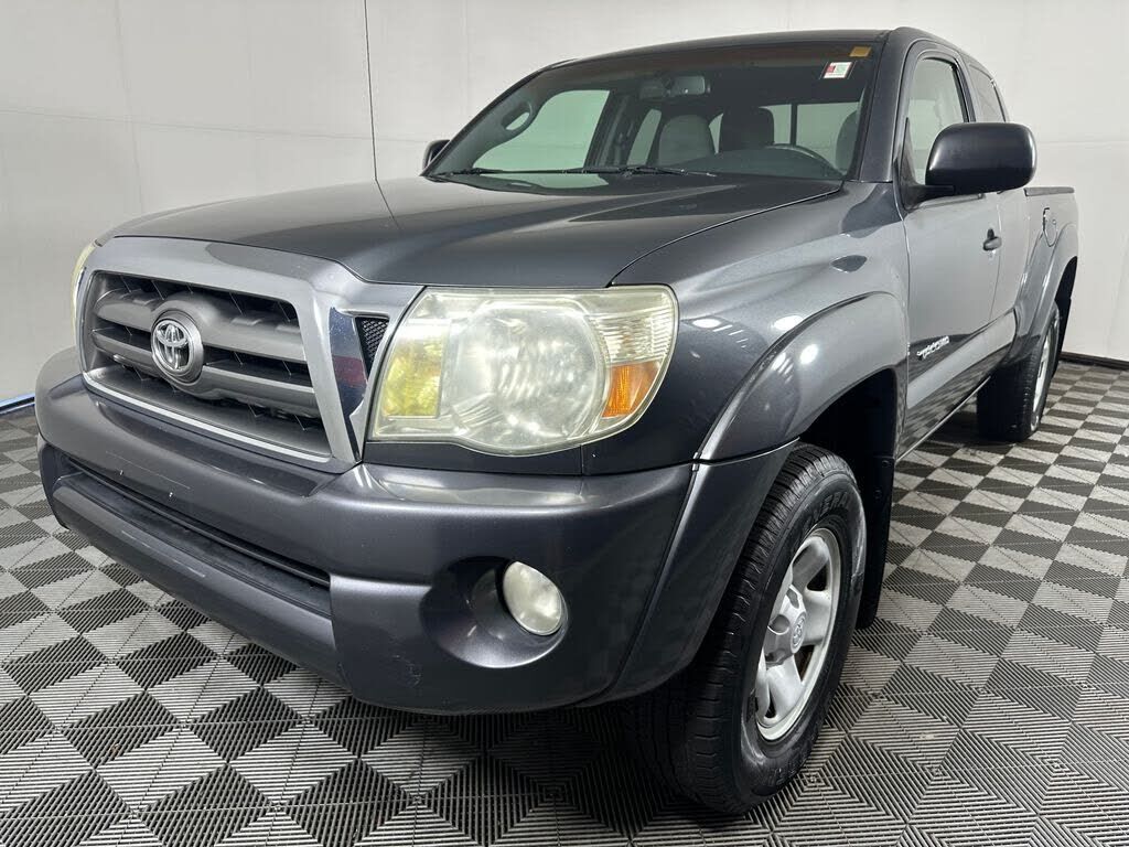 2010 TOYOTA Tacoma