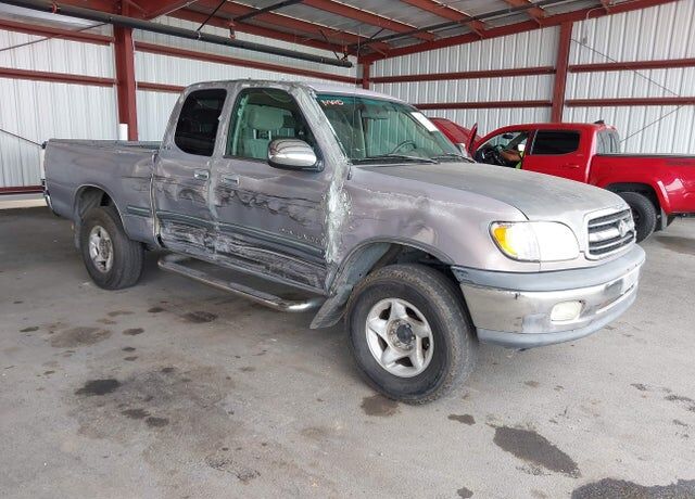 2002 TOYOTA Tundra