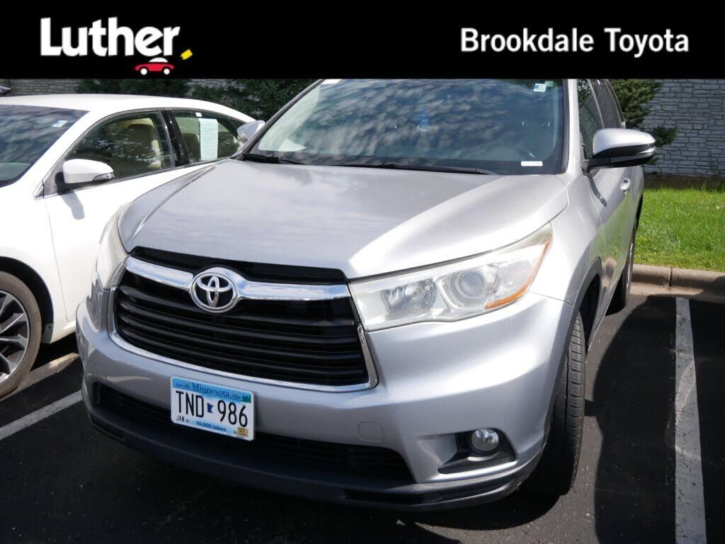 2016 TOYOTA Highlander