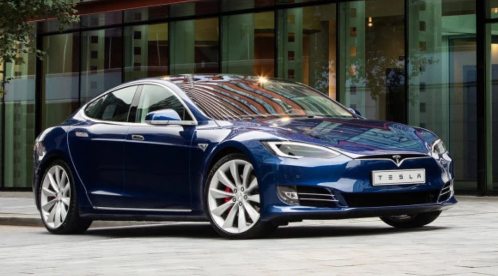 2016 TESLA Model S