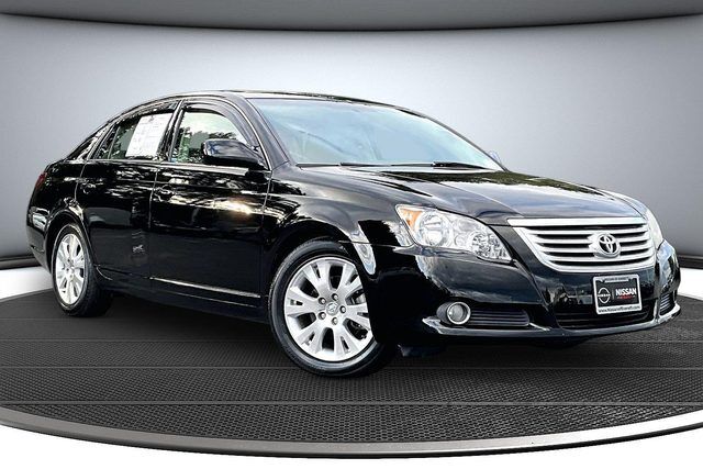 2010 TOYOTA Avalon