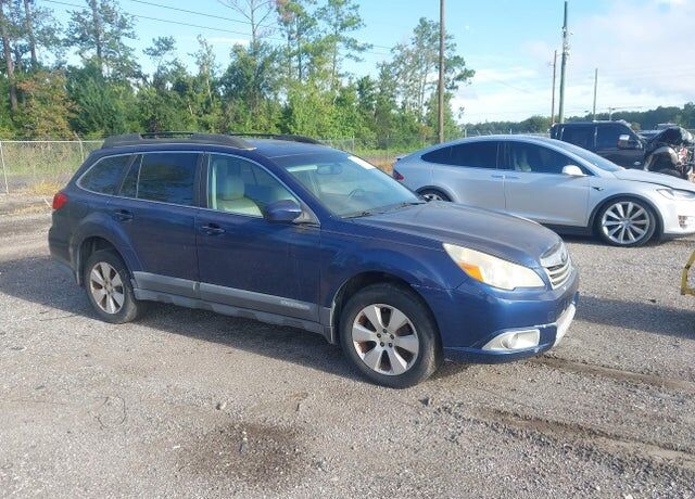 2011 SUBARU Outback