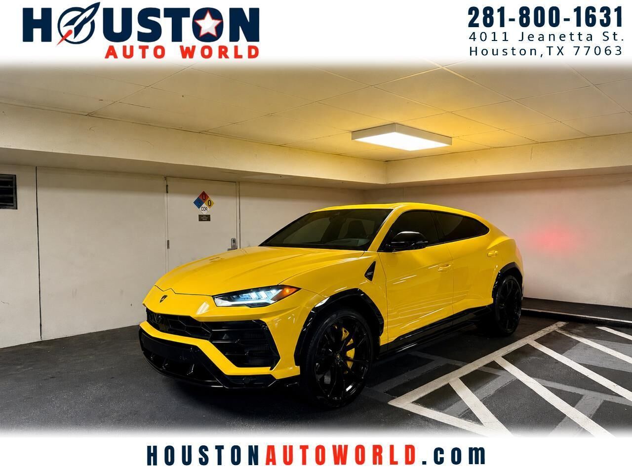 2022 LAMBORGHINI URUS