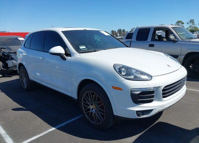 2018 PORSCHE Cayenne
