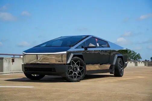2024 TESLA Cybertruck