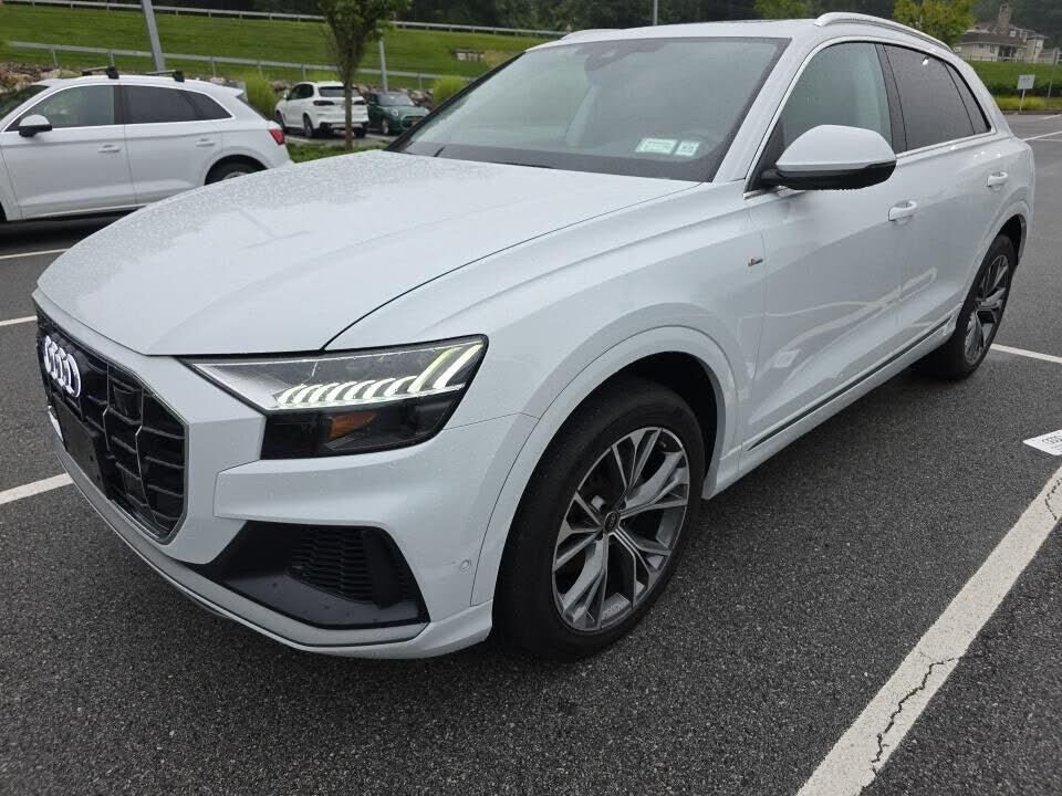 2023 Audi Q8