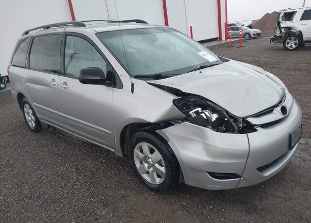 2009 TOYOTA Sienna