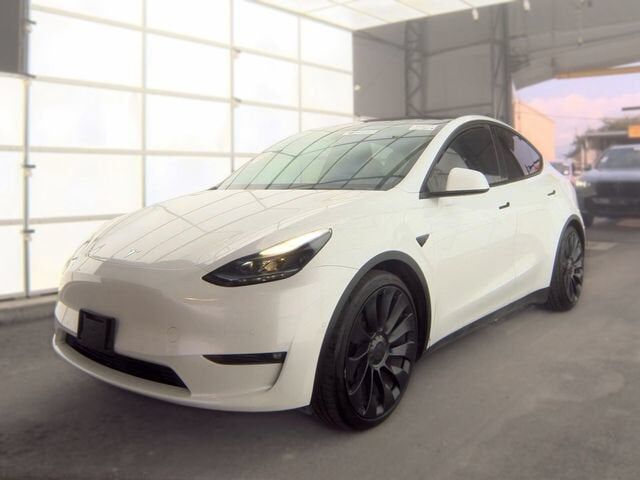 2022 TESLA Model Y