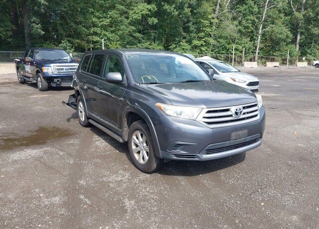 2011 TOYOTA Highlander